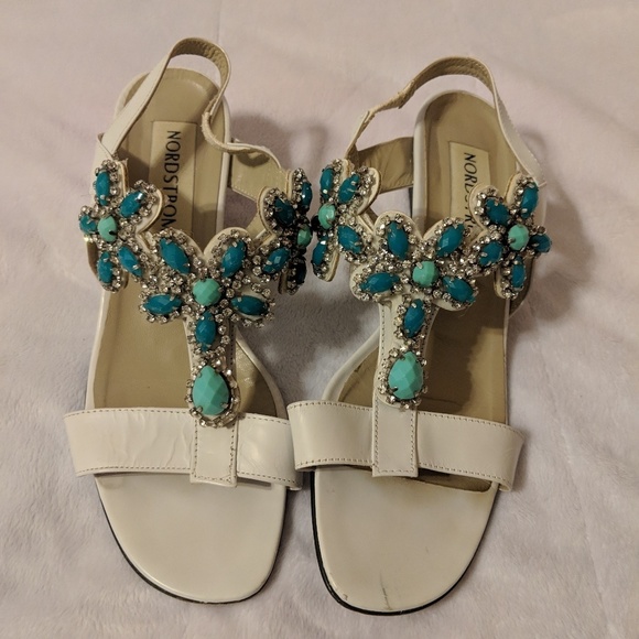 Nordstrom Shoes - Nordstorm white sandals